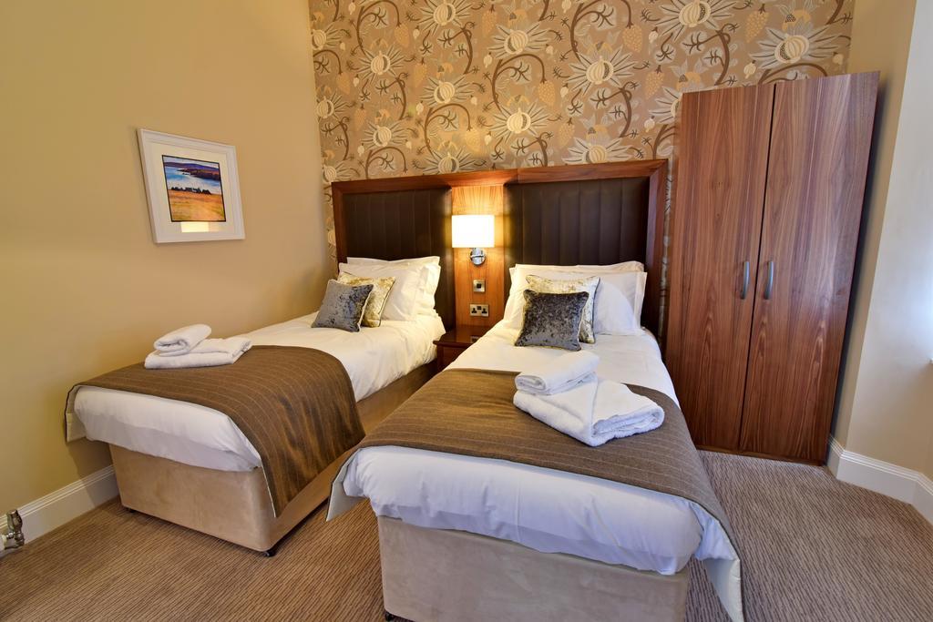 The Townhouse Aberfeldy - Rooms & Breakfast Szoba fotó