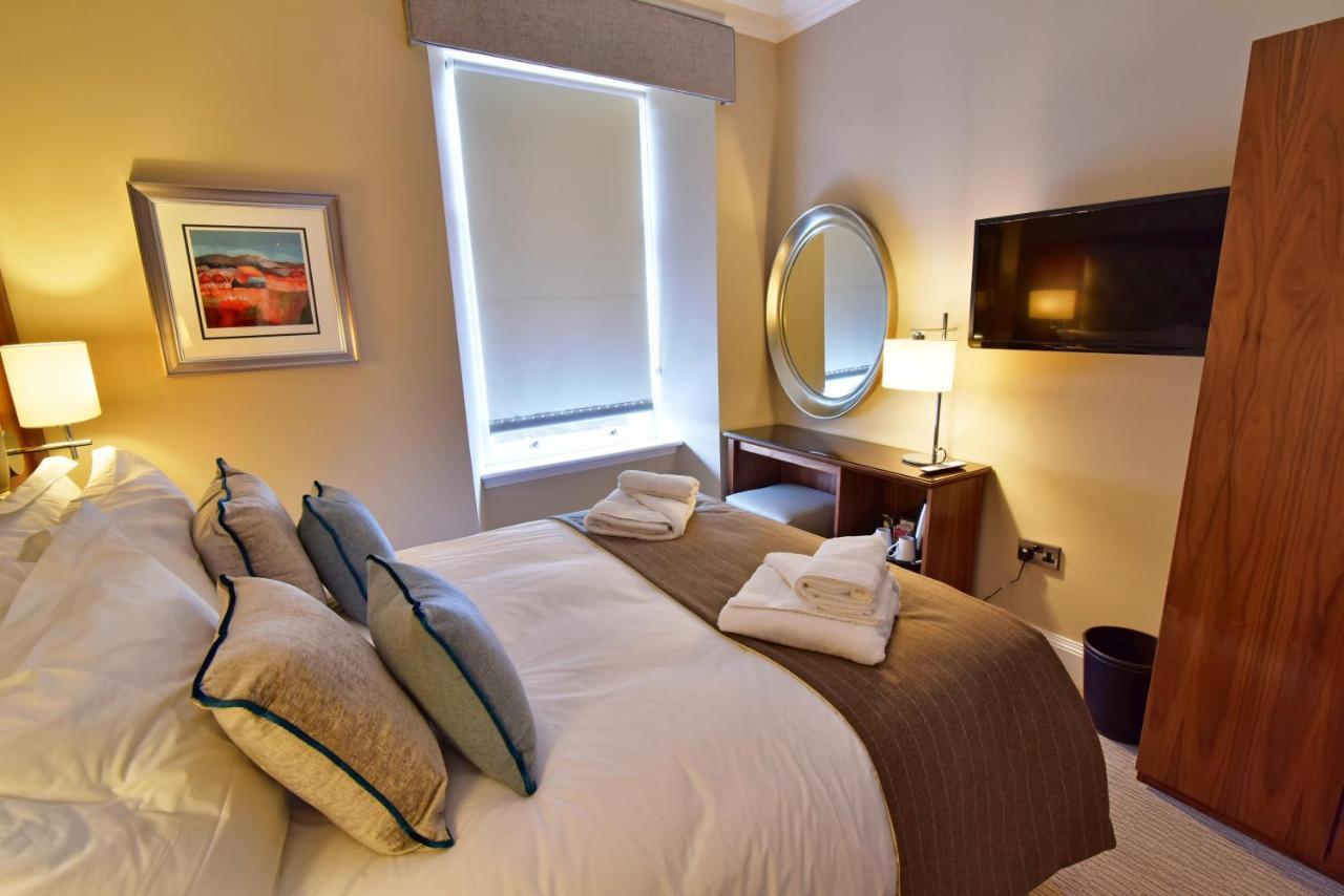 The Townhouse Aberfeldy - Rooms & Breakfast Kültér fotó